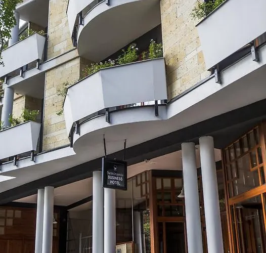 Semiramis Business Hotel